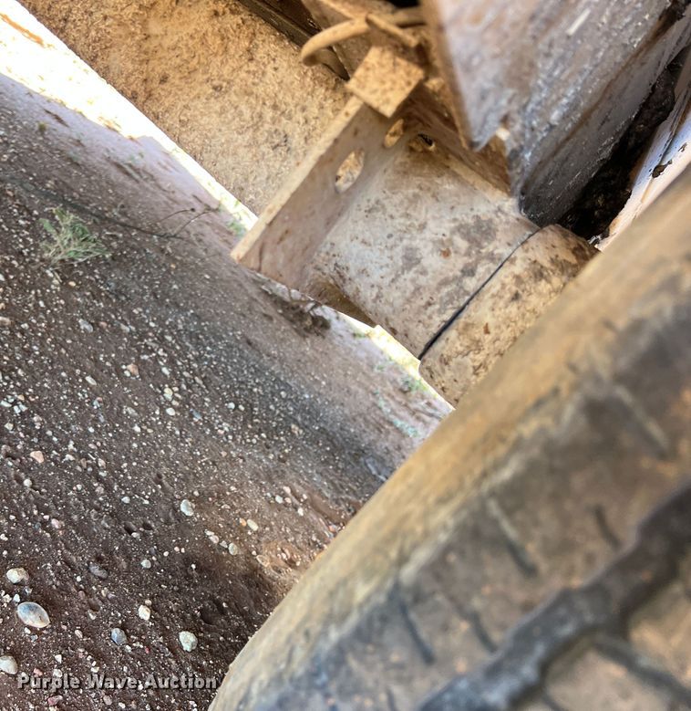 image for item DO8827 2012 Bruton  livestock trailer