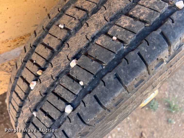 image for item DO8827 2012 Bruton  livestock trailer