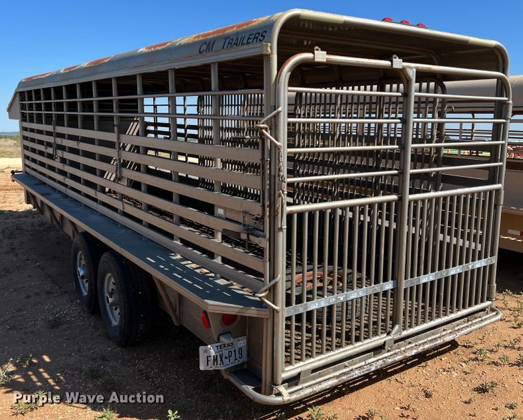 image for item DO8828 2009 CM  livestock trailer