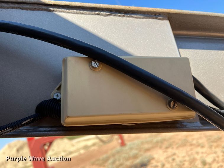 image for item DO8828 2009 CM  livestock trailer