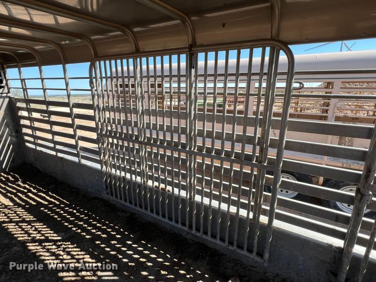 image for item DO8828 2009 CM  livestock trailer