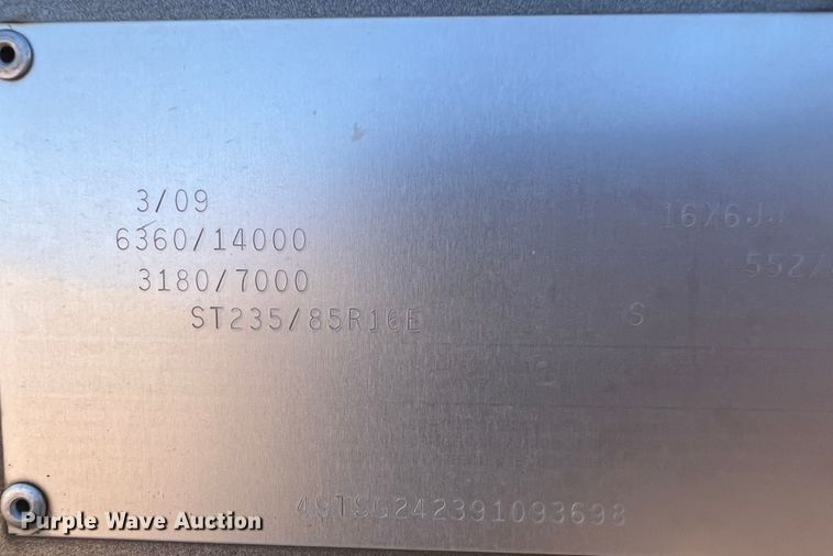 image for item DO8828 2009 CM  livestock trailer