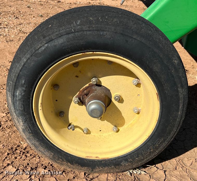 image for item DO8830 John Deere HX14  rotary mower