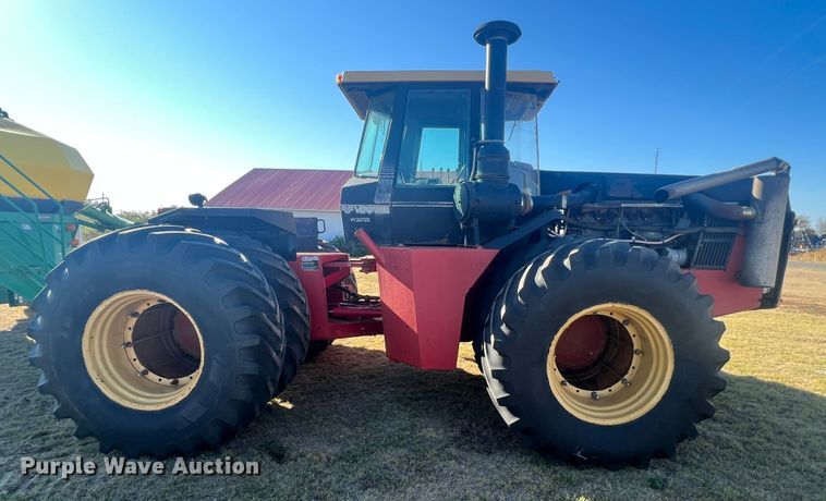 image for item DO8832 1985 Versatile 936  4WD tractor