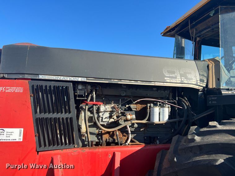 image for item DO8832 1985 Versatile 936  4WD tractor