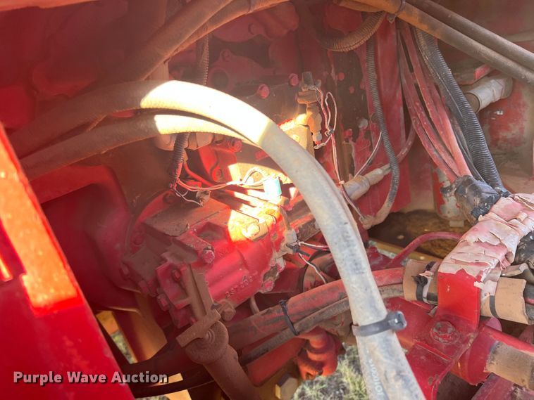 image for item DO8832 1985 Versatile 936  4WD tractor