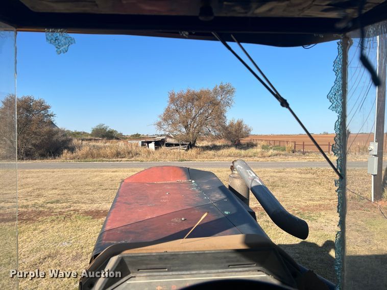 image for item DO8832 1985 Versatile 936  4WD tractor