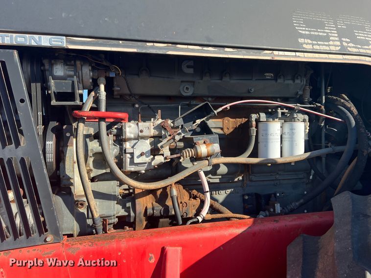 image for item DO8832 1985 Versatile 936  4WD tractor