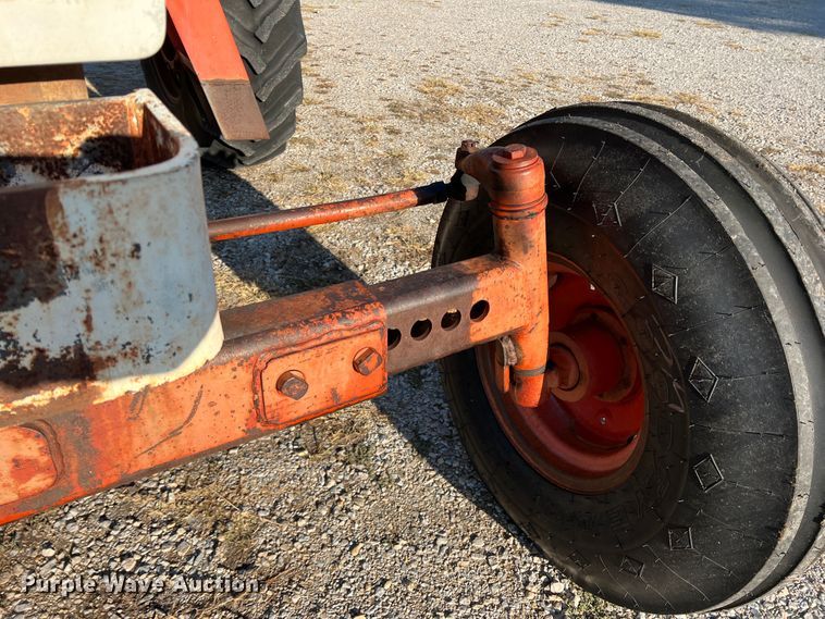 image for item DO8835 1975 Case 1175  tractor