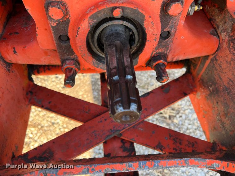 image for item DO8835 1975 Case 1175  tractor