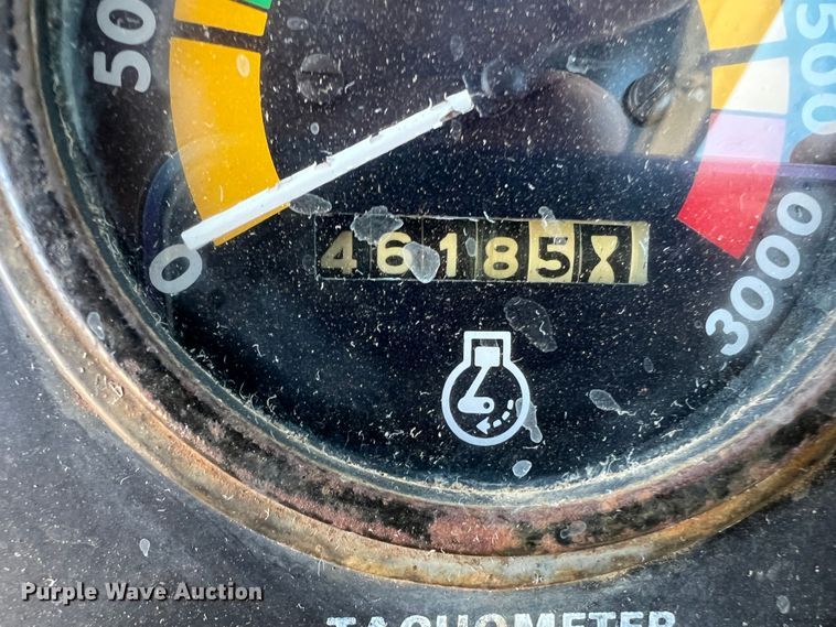 image for item DO8835 1975 Case 1175  tractor