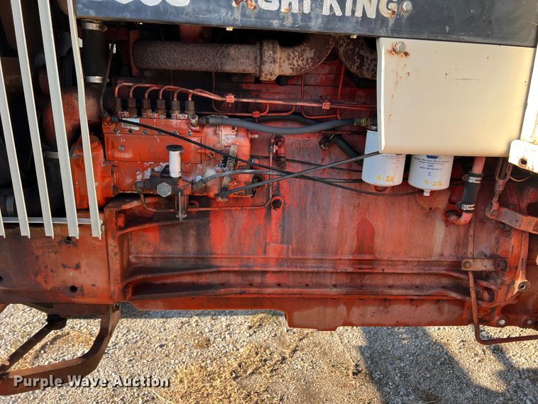 image for item DO8835 1975 Case 1175  tractor