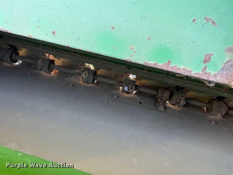 image for item DO8839 John Deere 8350  grain drill