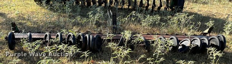 image for item DO8839 John Deere 8350  grain drill