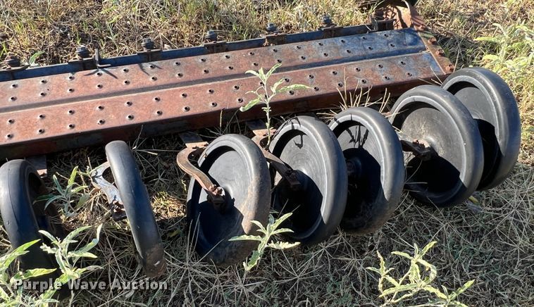 image for item DO8839 John Deere 8350  grain drill