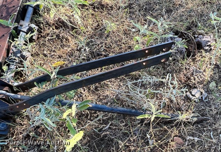 image for item DO8839 John Deere 8350  grain drill