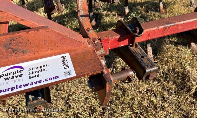 image for item DO8840 International 4500  field cultivator