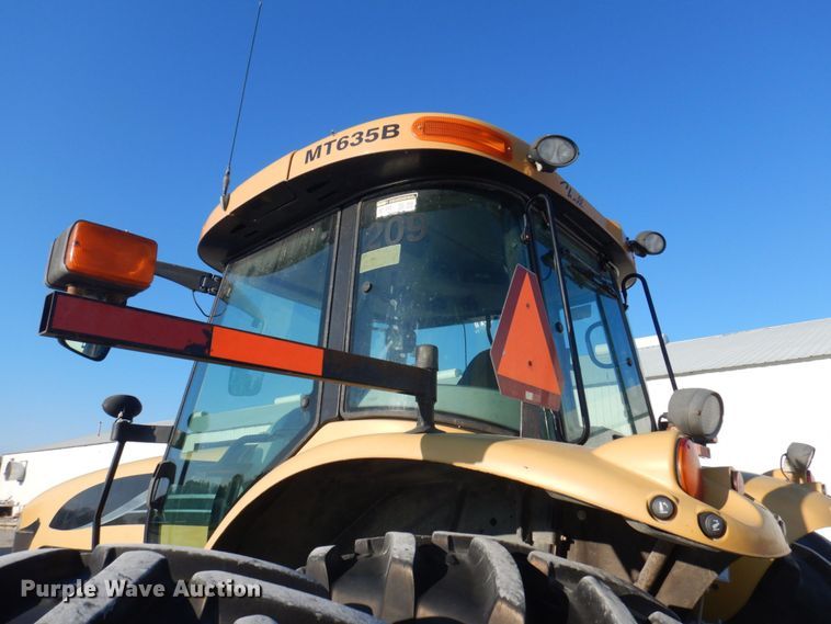 image for item DP0364 2008 Challenger MT635B  MFWD tractor