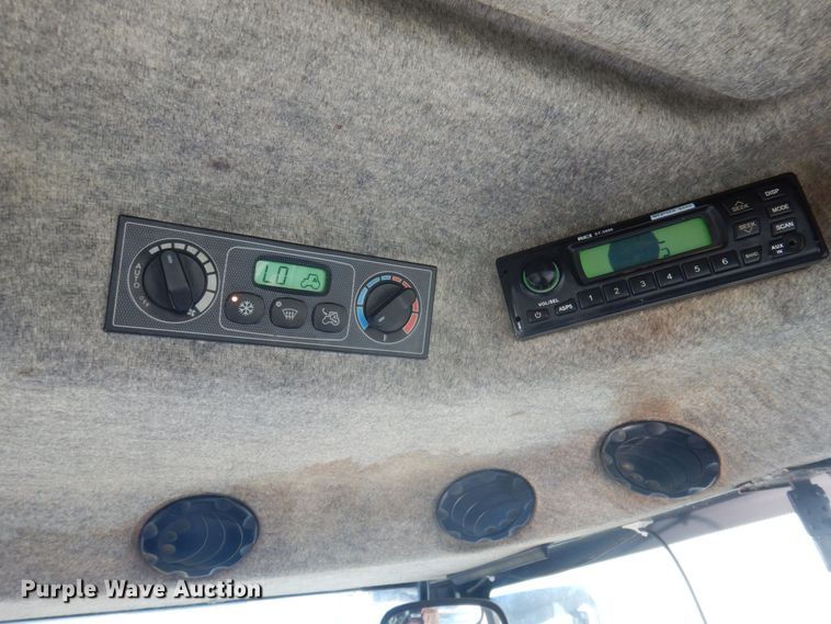 image for item DP0364 2008 Challenger MT635B  MFWD tractor