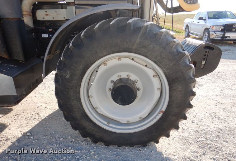 image for item DP0364 2008 Challenger MT635B  MFWD tractor