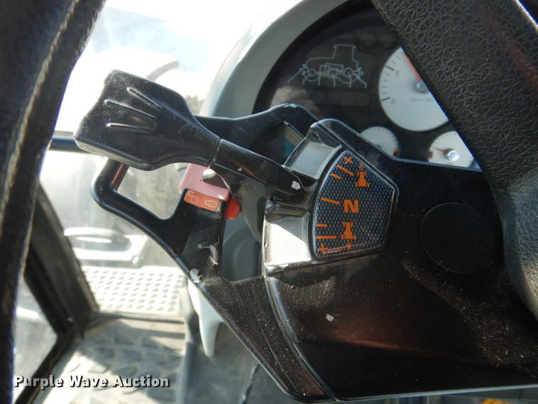 image for item DP0368 2008 Challenger MT635B  MFWD tractor