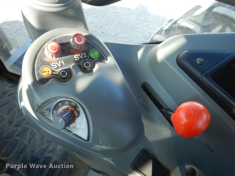 image for item DP0368 2008 Challenger MT635B  MFWD tractor