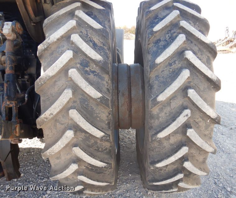 image for item DP0368 2008 Challenger MT635B  MFWD tractor