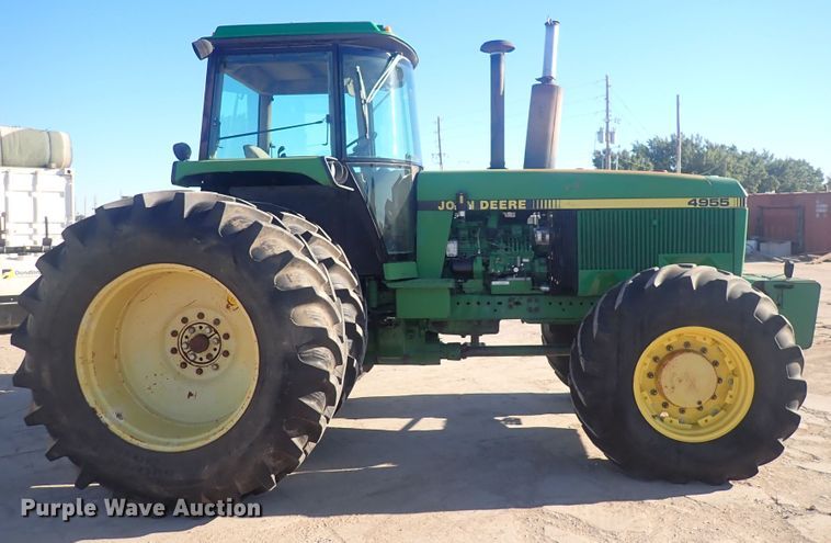 image for item DQ2966 1989 John Deere 4955  MFWD tractor