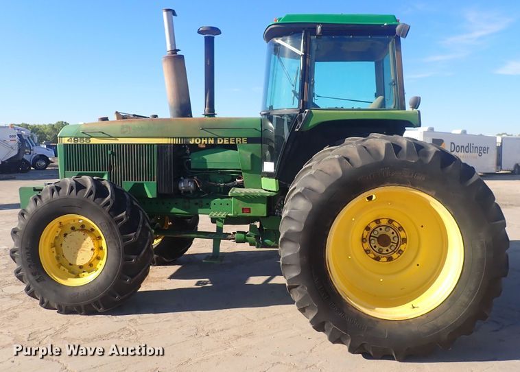 image for item DQ2966 1989 John Deere 4955  MFWD tractor