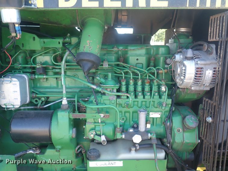 image for item DQ2966 1989 John Deere 4955  MFWD tractor