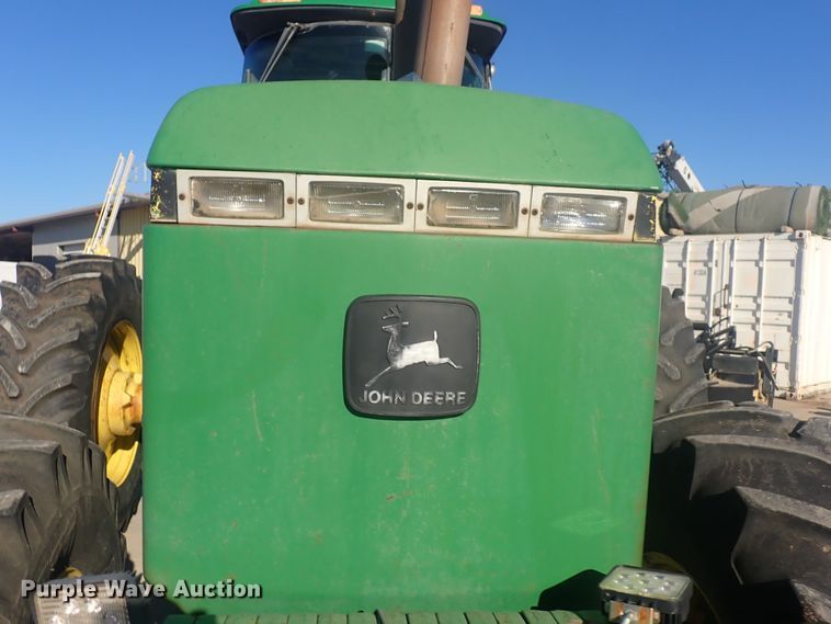 image for item DQ2966 1989 John Deere 4955  MFWD tractor