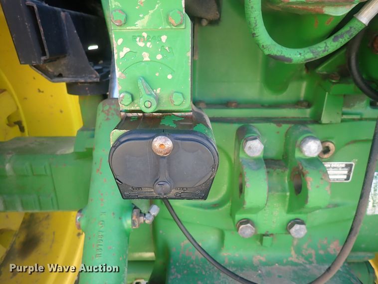 image for item DQ2966 1989 John Deere 4955  MFWD tractor