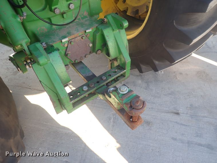 image for item DQ2966 1989 John Deere 4955  MFWD tractor