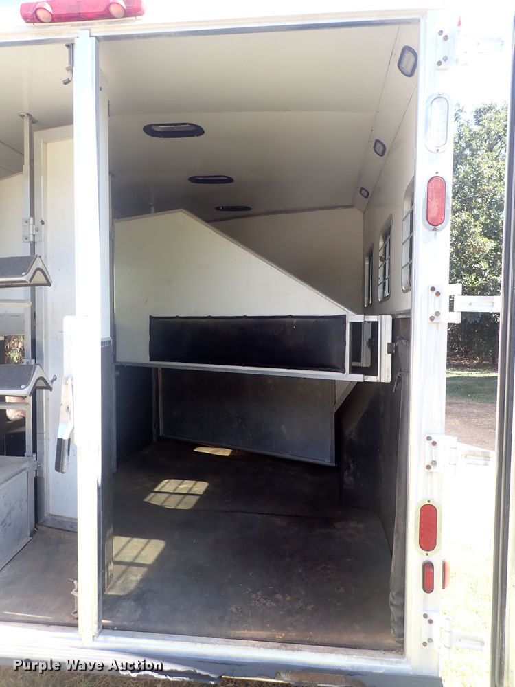 image for item DQ2989 2003 Keifer S-E173  livestock trailer