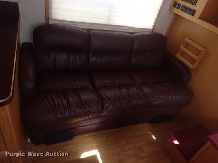 image for item DQ2989 2003 Keifer S-E173  livestock trailer