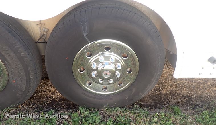 image for item DQ2989 2003 Keifer S-E173  livestock trailer