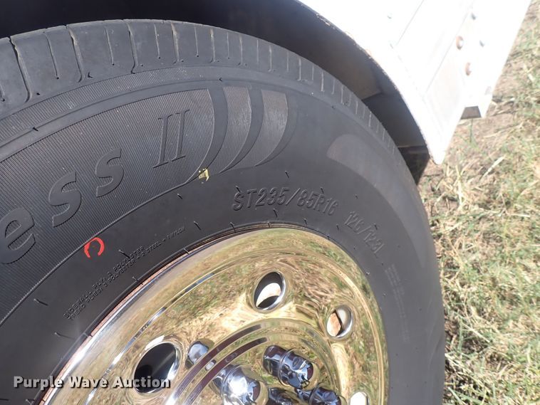 image for item DQ2989 2003 Keifer S-E173  livestock trailer