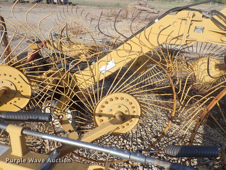 image for item DQ2992 Vermeer WRX18  hay rake