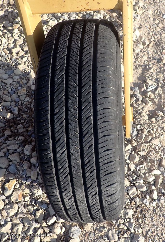 image for item DQ2992 Vermeer WRX18  hay rake