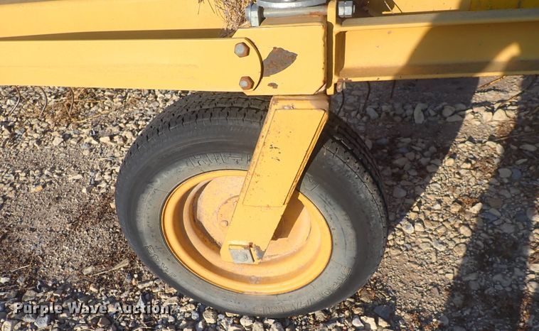 image for item DQ2992 Vermeer WRX18  hay rake