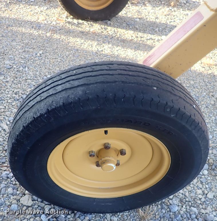 image for item DQ2995 Vermeer VR1224  hay rake