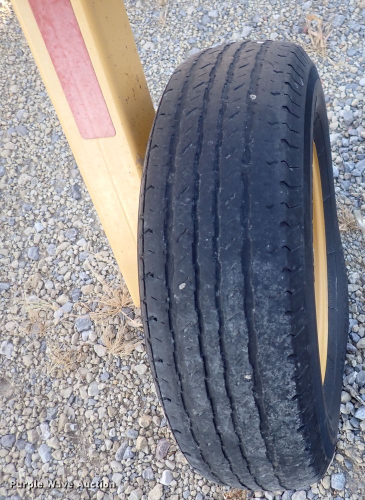 image for item DQ2995 Vermeer VR1224  hay rake