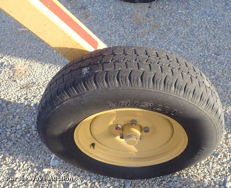 image for item DQ2995 Vermeer VR1224  hay rake