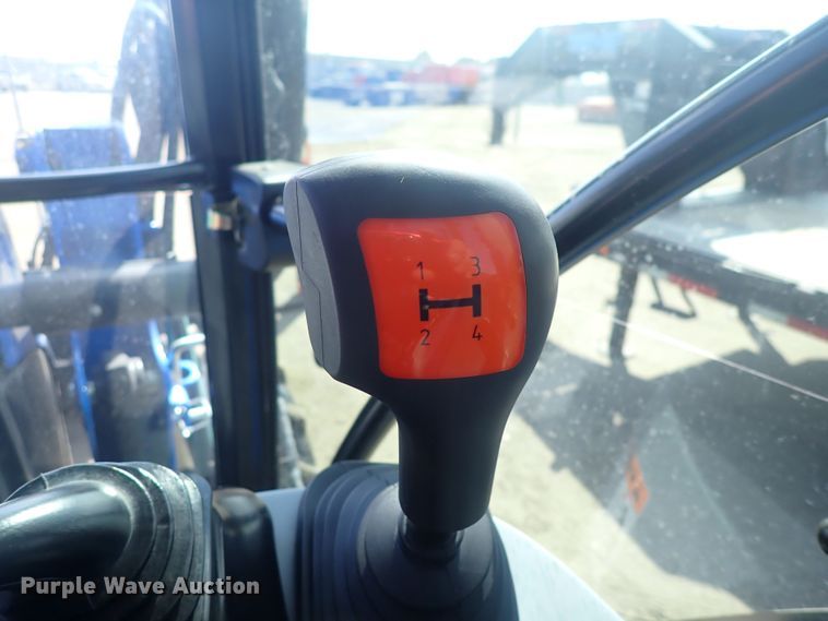 image for item DQ2998 2015 New Holland T4.75  MFWD tractor