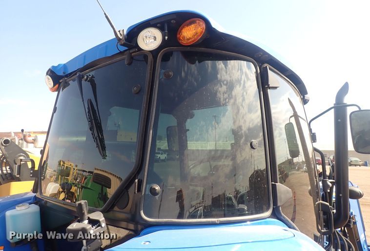 image for item DQ2998 2015 New Holland T4.75  MFWD tractor