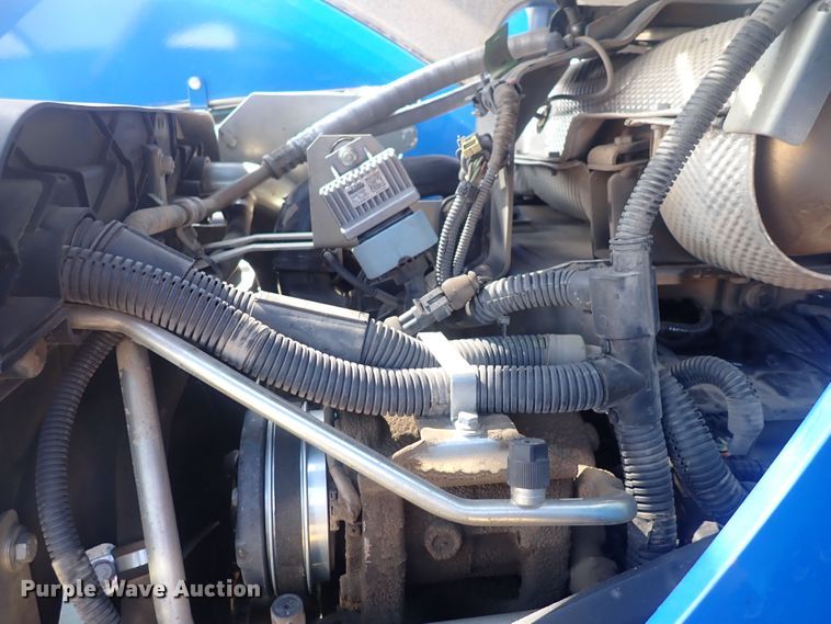 image for item DQ2998 2015 New Holland T4.75  MFWD tractor