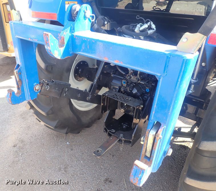 image for item DQ2998 2015 New Holland T4.75  MFWD tractor