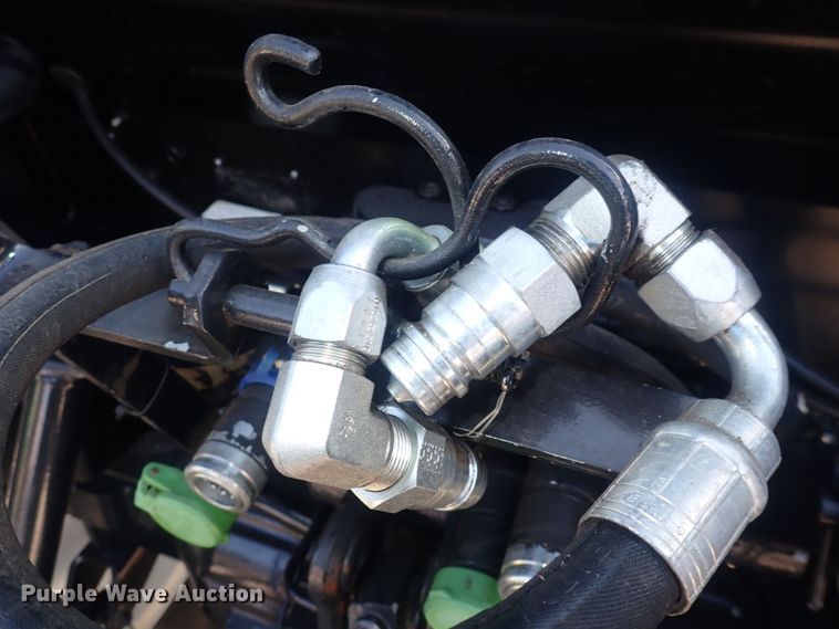 image for item DQ2998 2015 New Holland T4.75  MFWD tractor