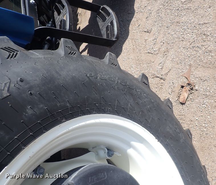 image for item DQ2998 2015 New Holland T4.75  MFWD tractor