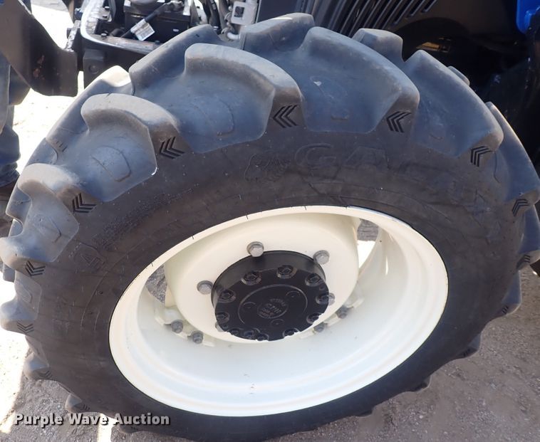 image for item DQ2998 2015 New Holland T4.75  MFWD tractor